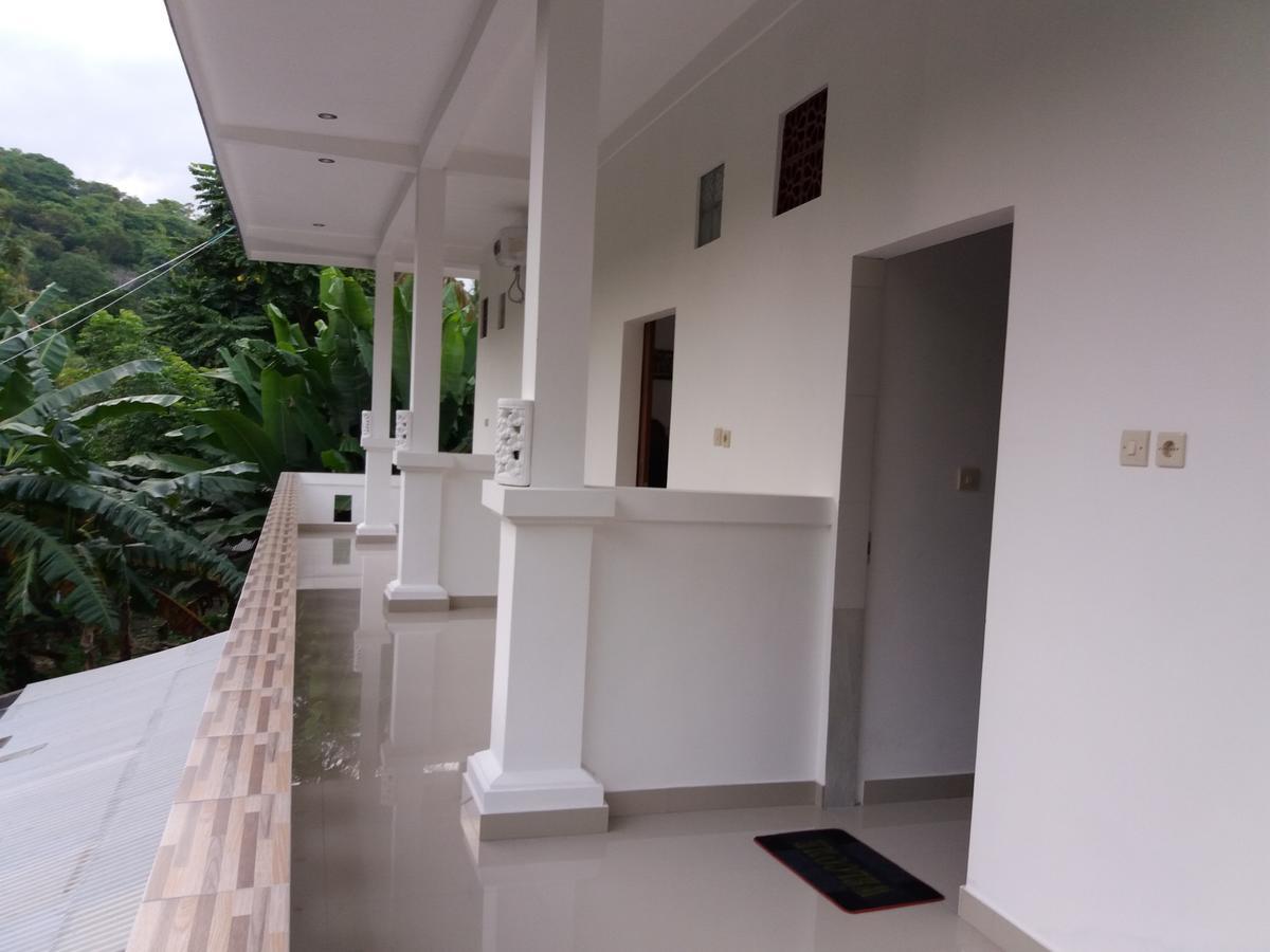 Warung Jemeluk & Home Stay Amed  Exterior photo